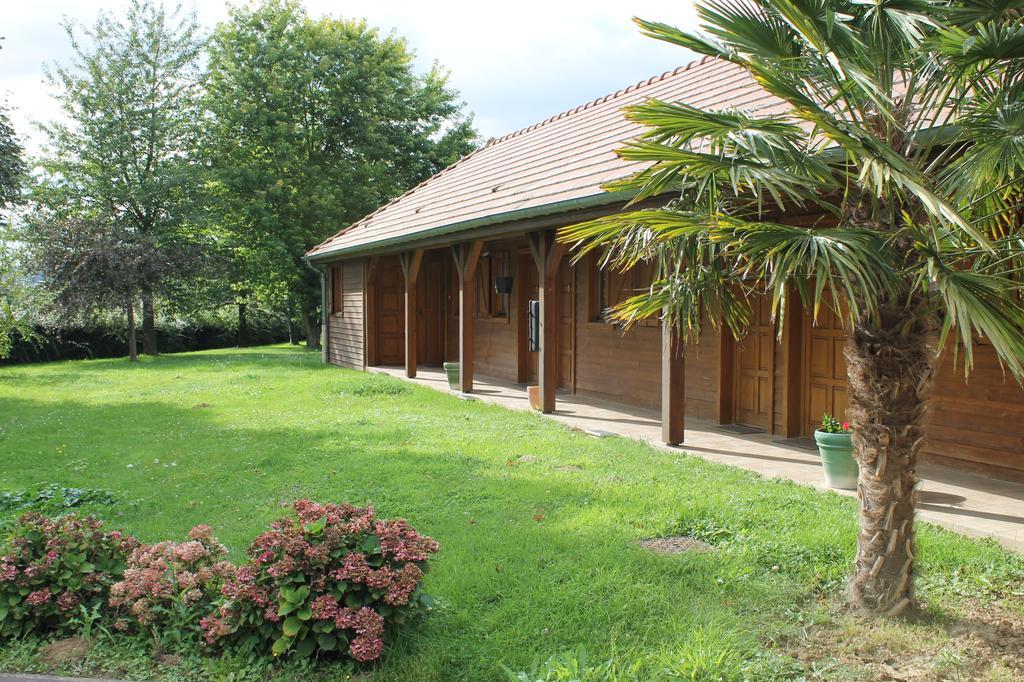 Auberge De Villequier Villequier-Aumont Exterior foto