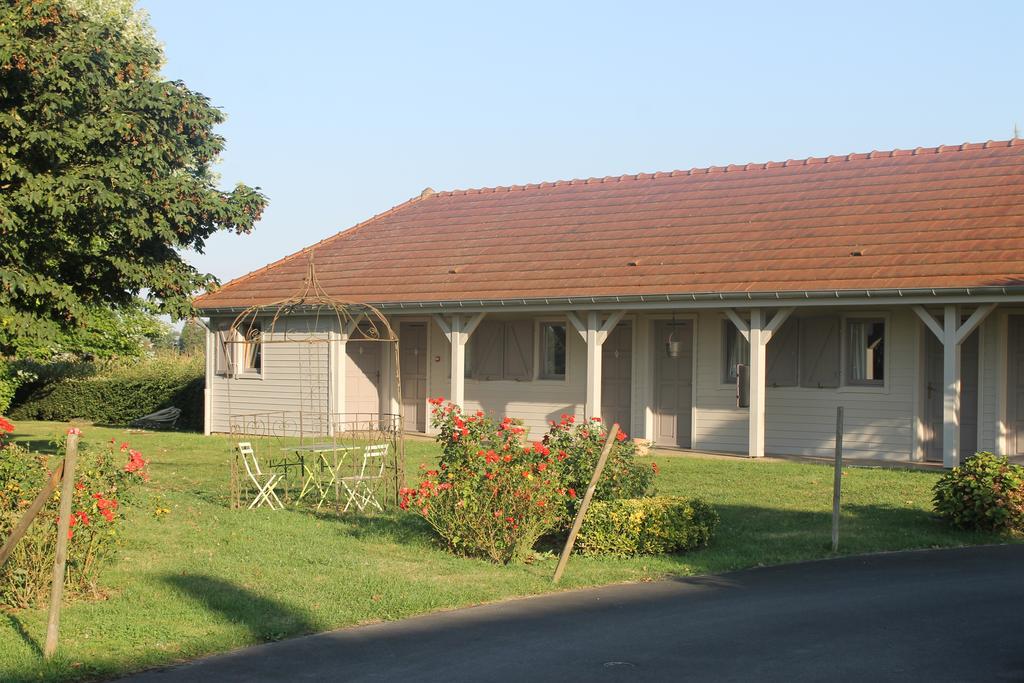 Auberge De Villequier Villequier-Aumont Exterior foto